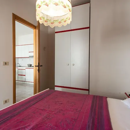 Seafront With Pool In *