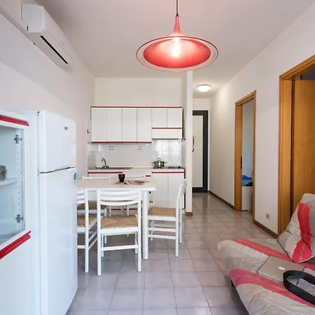 Seafront With Pool In Apartamento Bibione