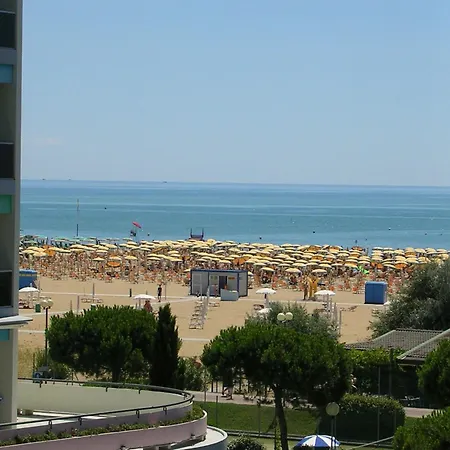 Seafront With Pool In Bibione