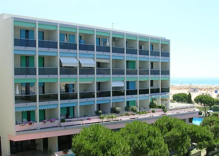 Modern Seafront With Pool And Terrace Apartament *