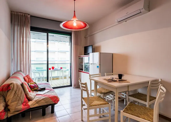 Apartament Modern Seafront With Pool And Terrace Bibione