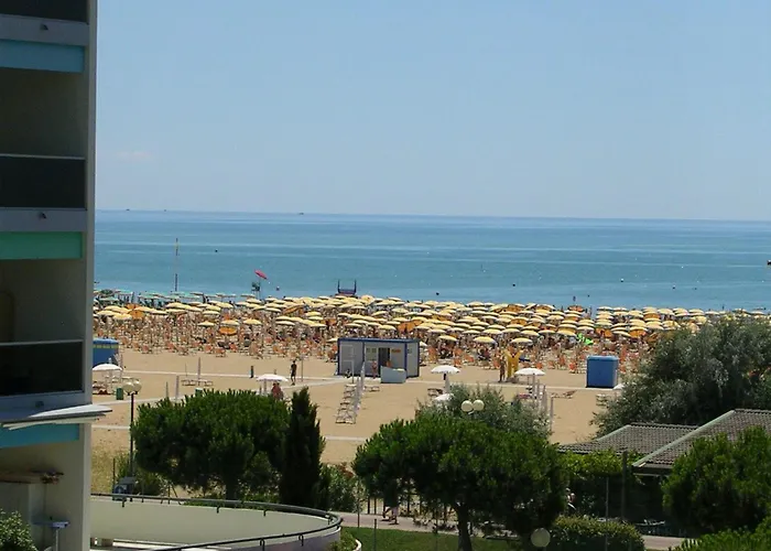 Modern Seafront With Pool And Terrace Bibione